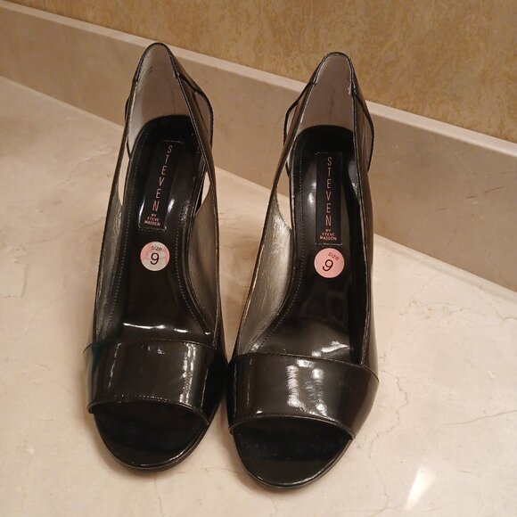 Steven by Steve Madden Black Patent Leather Peep Toe Heels Size 9 - Block Heel - Picture 5 of 6